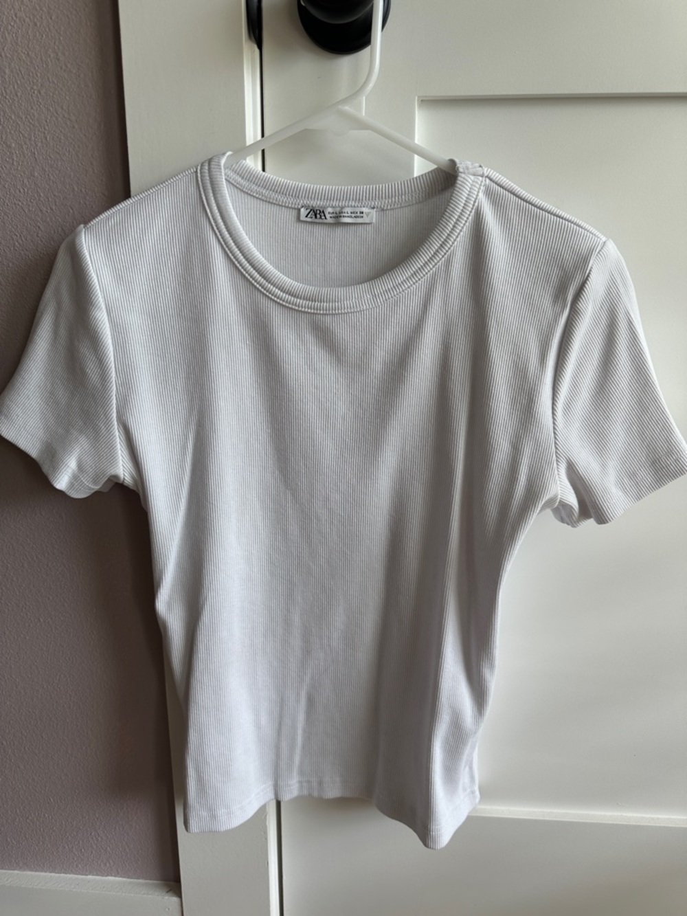ZARA White Ribbed Short Sleeve Crewneck Top